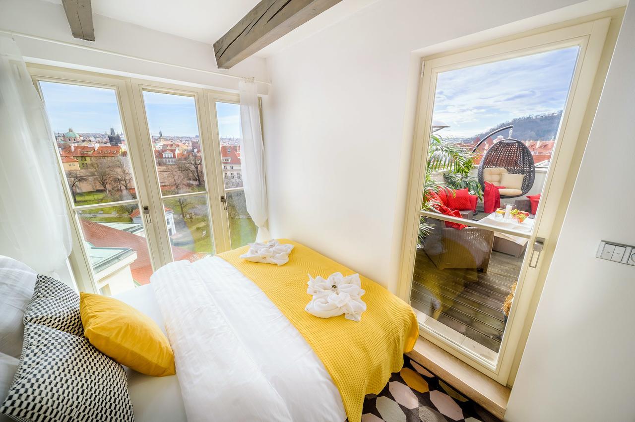 President Apt By Prague Castle, Views Екстериор снимка